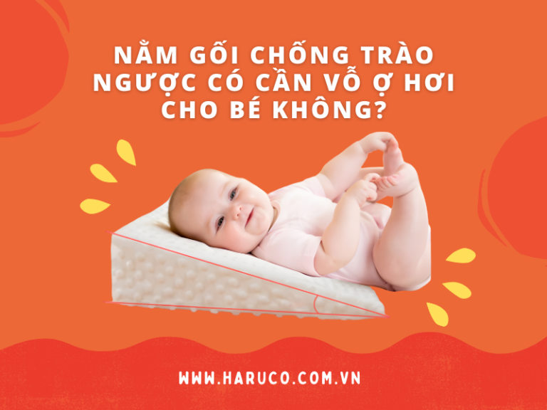 Nằm gối chống trào ngược có cần vỗ ợ hơi cho bé không?